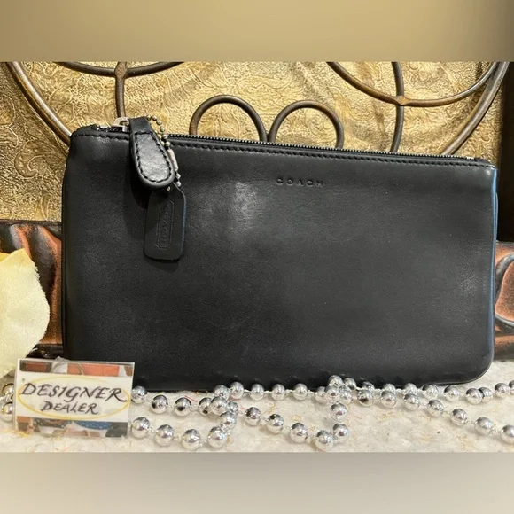 COACH Vintage Black Leather Cosmetic Case GUC! - Picture 2 of 12